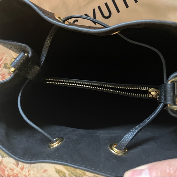 Louis Vuitton Empreinte Neo Noe Bag - Picture 7 of 15